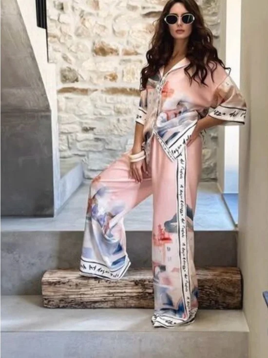 Soft Pink Printed Two-Piece Lounge Set   Plus Size Available - Picture 4 of 5